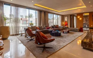 Interior thumbnail